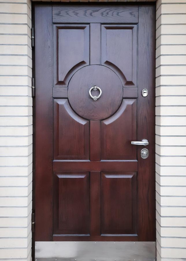 С кнокером и нержавеющим отбойником