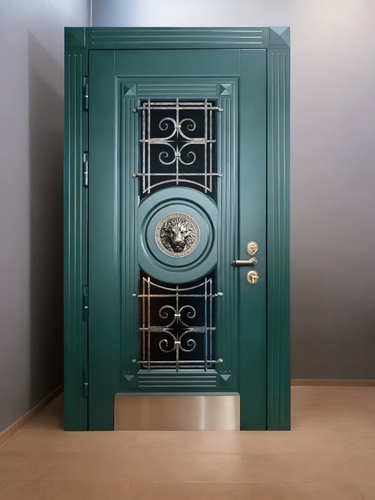 Зеленого цвета с отбойником